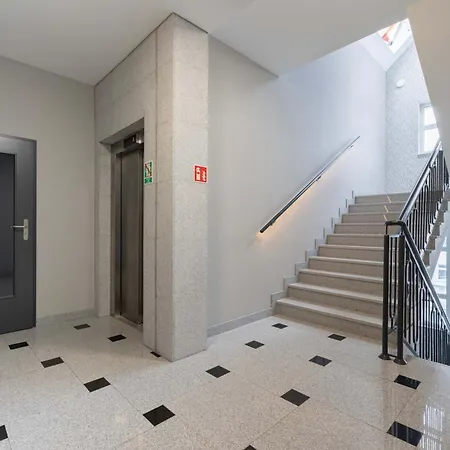 Przestronny Z Klimatyzacja, Sauna I Silownia By Renters Prestige シフィノウイシチェ