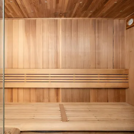 Przestronny Z Klimatyzacja, Sauna I Silownia By Renters Prestige シフィノウイシチェ